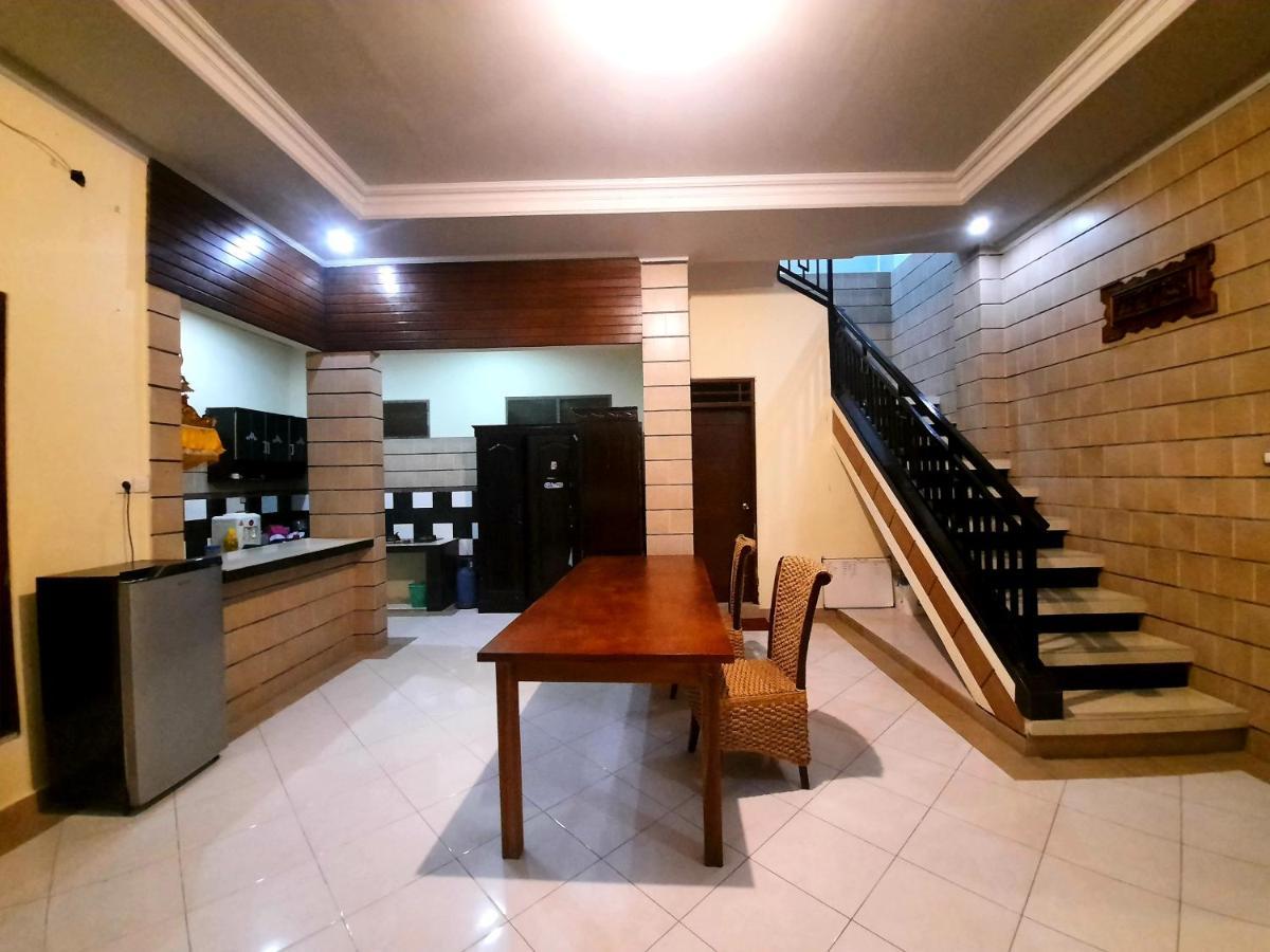 Ganggas Homestay Jimbaran  Exterior photo