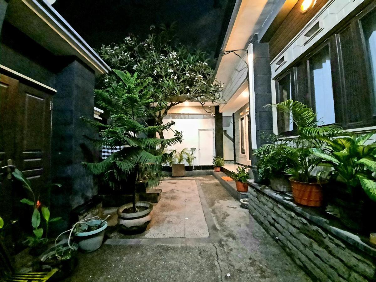 Ganggas Homestay Jimbaran  Exterior photo