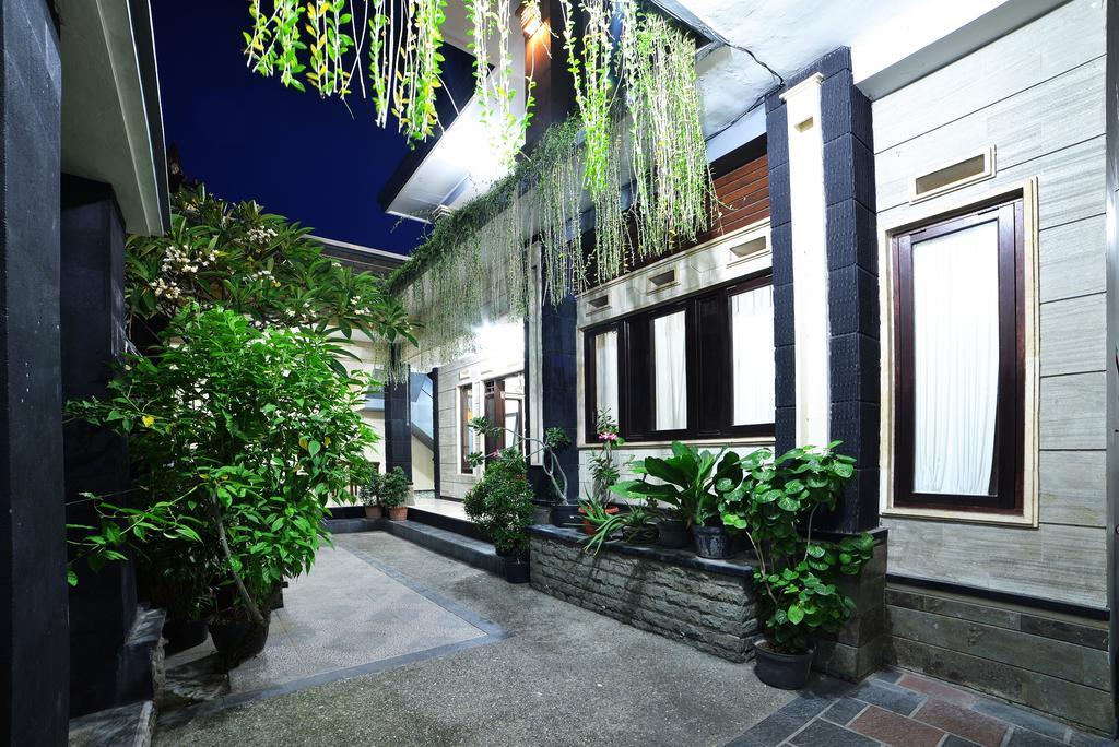 Ganggas Homestay Jimbaran  Exterior photo